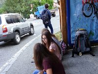 20170623 074040  local lycéens going somewhere