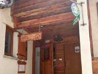 20170625 124411  after connecting, shopping in Auron and taxi-ing (passing the RTS crowd en route) we arrive at our gîte in St-Dalmas