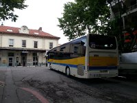 20170628 070708  the bus came but never passes by the bus stoop