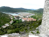 DSCN9420  at the far end of the tall, the town of Ston with salt evaporators