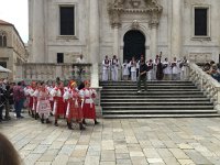 IMG 0951  their entrance