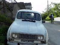 DSCN9556  in Prizdrina at the start of the hike : many R4s in Croatia