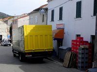 DSCN9570  delivery truck in Kuna