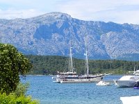 DSCN9490  harbor, boats, and mountain