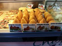 20171114 151347  Arancini in the Lausanne trail station!