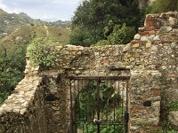 IMG 4035  locked gate from the inside!