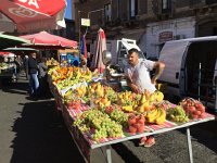 IMG 4114  fruit vendor