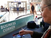 20171106 121847  Our new routine: picnics at the airport