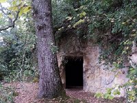 20171028 113657  cut into the limestone cliffedge