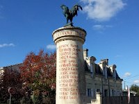 20171030 133814  Monument to war dead in the center of Soissans