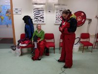 20170928 091750  suiting up