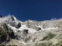 IMG 5827  mountain flanks and glaciers