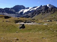 IMG 3297  closer to the Pte de Vouasson with a view of the skiable glaciers