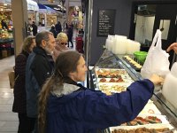 IMG 5100  buying lunch