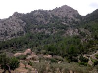 IMG 0379  on my way back for the col (upper right) and above an agrotourism farm