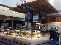 IMG 2030  trying to find something to eat at SFO