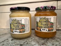 IMG 1962  gift honey jars from Quebec Perey&#39;s makes their way south