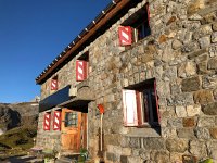 IMG 9924  the traditional front of the hut