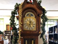 The things you find at Galetas (this grandfather clock for CHF 460)!