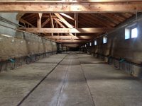 a huge but empy barn at the Paturage de Randonne