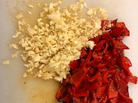 garlic and roast pepper
