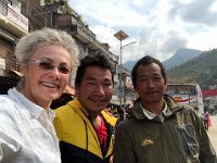 In Dumre we say good-bye to our porters, from which they will proceed to get some rest and another set of clients