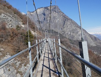 14 February Pont de Farinet w Janice