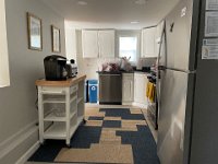 A few hours later we (nd our many bags of groceries) moved into our rental apartment in Dedham. It has a spacious kitchen and American sized frige!