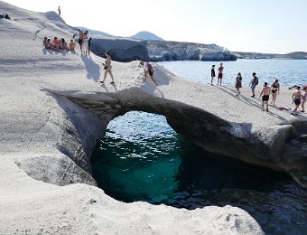 18 May Kimolos to Pollonia (Milos)