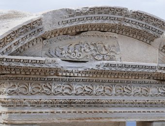 19 May Milos - Triovasalos - Plakes - Tripiti - Adamantas