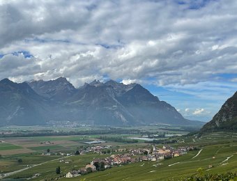 10 October Aigle and Yvornne