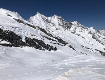 11 April - Skiing at Saas-Fee