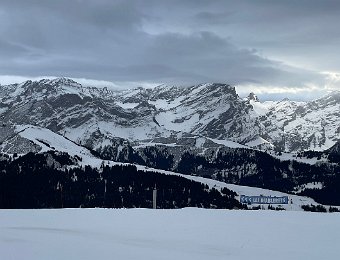 18 December Skiing Villars