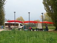 20151015 092701  triplicate in front of Géopolis